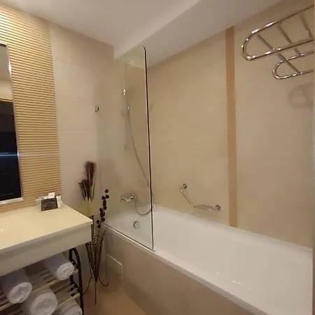 Eduard Elegance 3 Bukarest